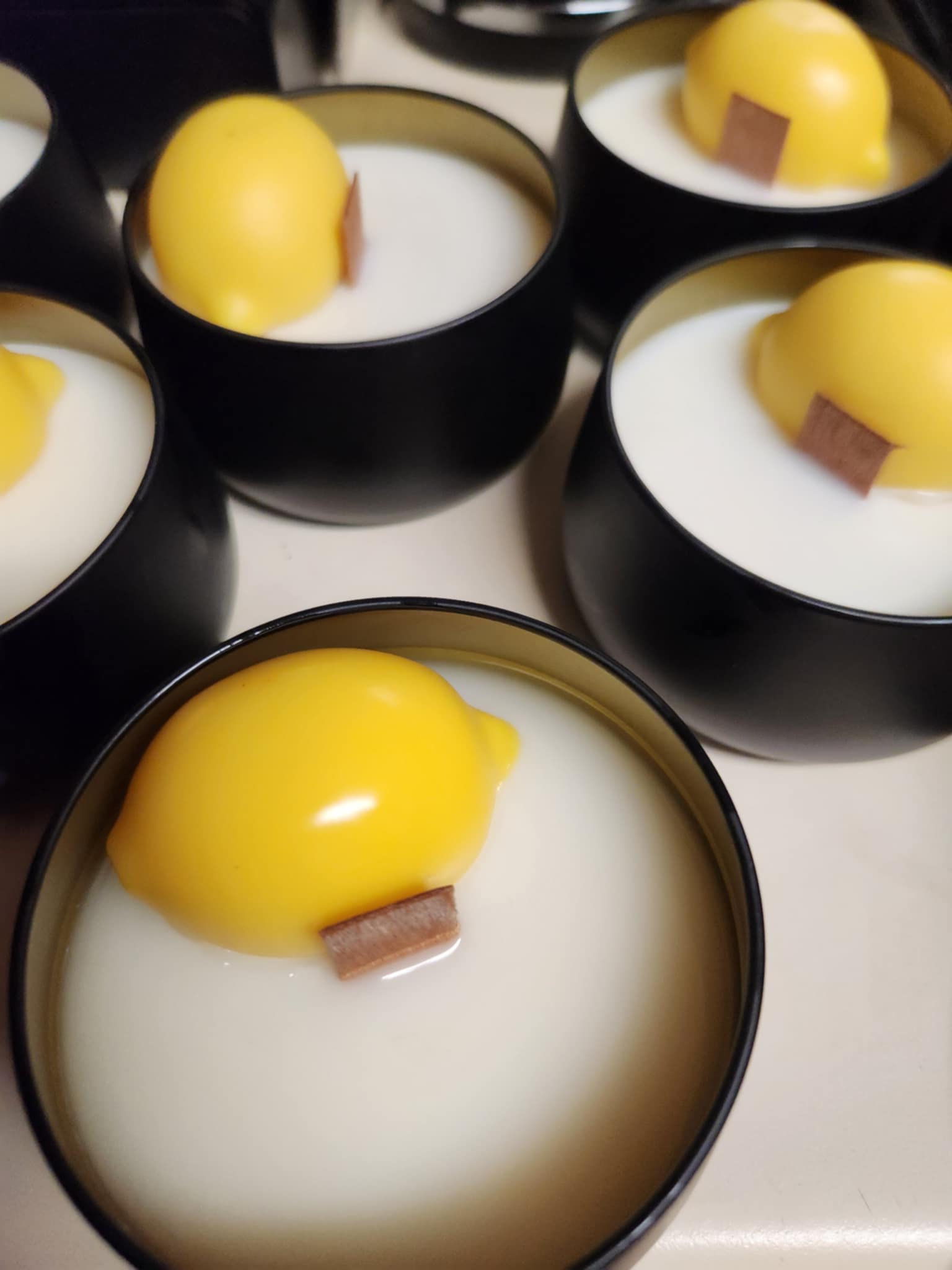 Lemon Cre'me